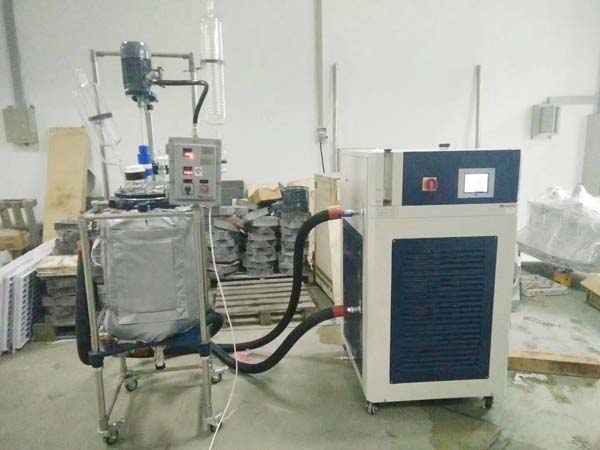 高低溫冷卻循環器安裝及使用注意事項